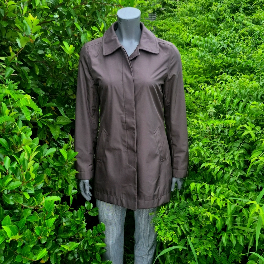 GAP (Sri Lanka) Ladies Vintage 3/4 Length (4) Button Trench Coat./Hidden Placket